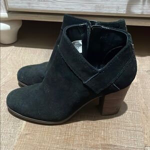 Koolaburra Black Ankle Booties